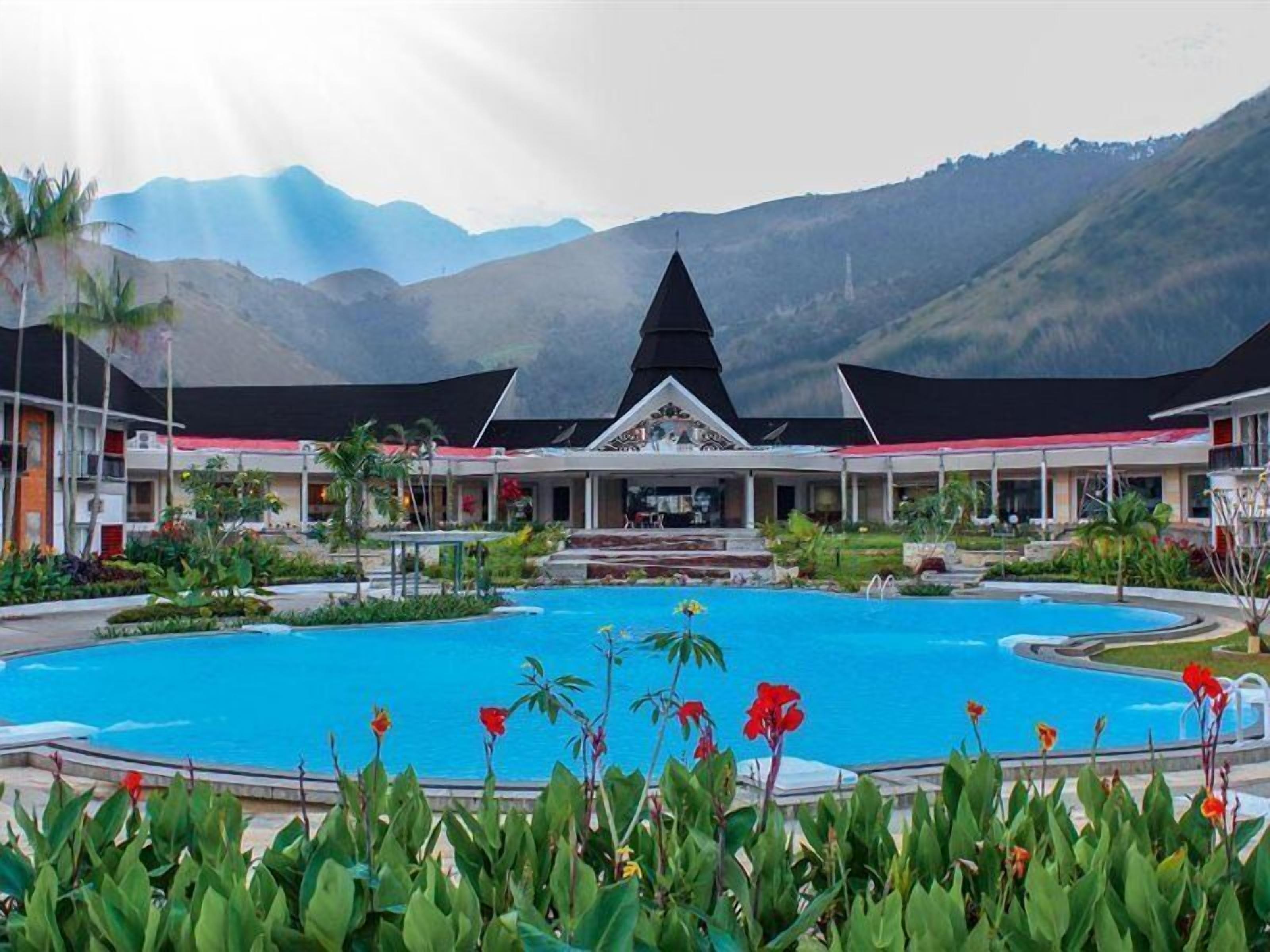Piscine extérieure