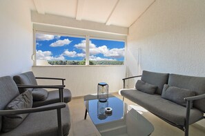 TV - Apartment 1352/12722 (Istria - Pula), 750m from the beach (Pula)