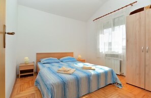 2 bedrooms, internet