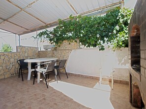 Outdoor dining - Apartment 1362/15916 (Istria - Peroj), 500m from the beach (Peroj)