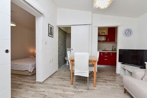 1 bedroom, Internet - Apartment 1363/12837 (Istria - Valbandon), 500m from the beach (Valbandon)