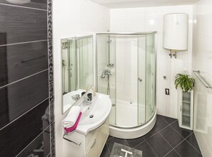 Shower - Apartment 1366/15971 (Istria - Pula), 1500m from the beach (Pula)