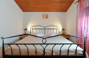 3 bedrooms, Internet