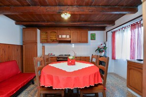 Interior - House 1378/12993 (Istria - Galižana), 7500m from the beach (Galižana)