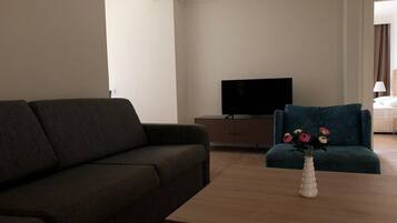 Villa | Wohnbereich | LCD-Fernseher