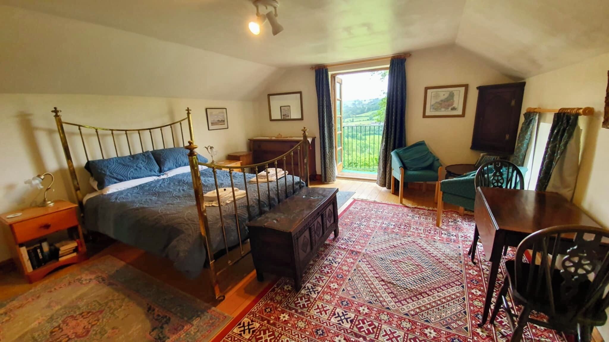 3 chambres, fer et planche à repasser, lit parapluie, Wi-Fi gratuit