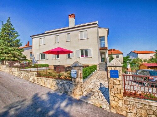Apartment 1421/13291 (Istria - Pjescana Uvala), 350m from the beach