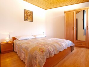 1 bedroom, Internet