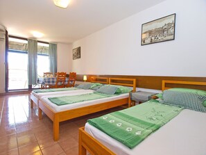 1 bedroom