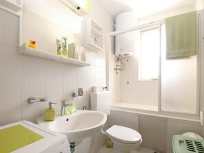 Bathtub