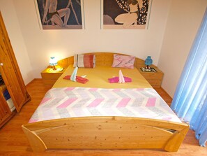 3 chambres, accès à Internet