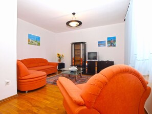 TV - Apartment 1493/14311 (Istria - Medulin), 400m from the beach (Medulin)