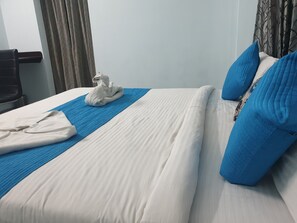 Superior Room | Soundproofing, free WiFi - Hotel Rudraksh Inn (Narendranagar)