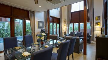 Breakfast area