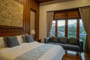 Grace Villa with Private Pool | 迷你吧、客房内保险箱、办公桌、遮光窗帘