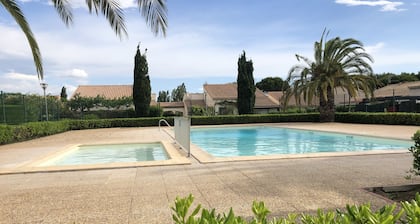 Nice house ** with pool and 4 bikes, 800 meters from the beach, for 4-6 p