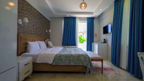 Kamar Double Comfort, 1 Tempat Tidur King (2 People) | Seprai katun Mesir, seprai premium, dan selimut bulu angsa
