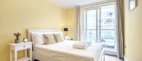 2 makuuhuonetta, silitysrauta/-lauta, Wi-Fi, vuodevaatteet