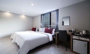Phòng 2 giường đơn Deluxe | Bộ đồ giường cao cấp, trang trí khác biệt 