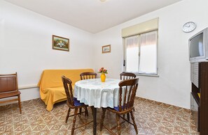 Dining - Apartment 1554/15954 (Istria - Pula), 4500m from the beach (Pula)