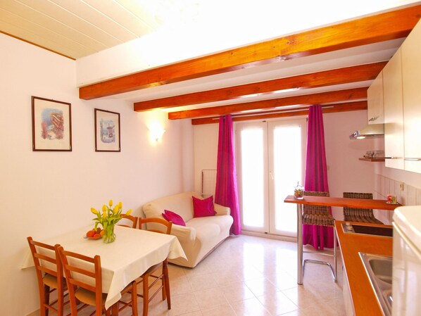 TV - Apartment 1558/15969 (Istria - Pula), 1500m from the beach (Pula)