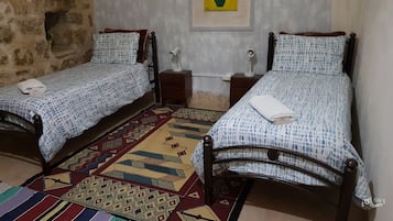 1 bedroom, in-room safe, iron/ironing board, free WiFi