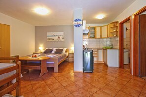 1 bedroom, internet
