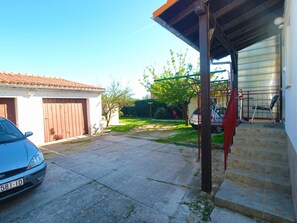 Property grounds - Apartment 1576/16148 (Istria - Medulin), 1000m from the beach (Medulin)