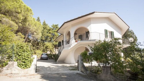 Villa Sibilla in Procchio