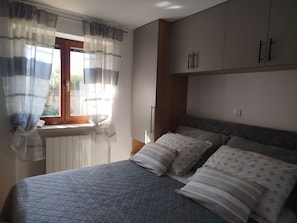 1 bedroom, Internet - Apartment 1606/16499 (Istria - Labin), 3000m from the beach (Labin)