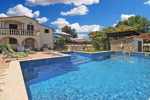 Pool - Apartment 1608/16501 (Istria - Pula), 4000m from the beach (Pula)