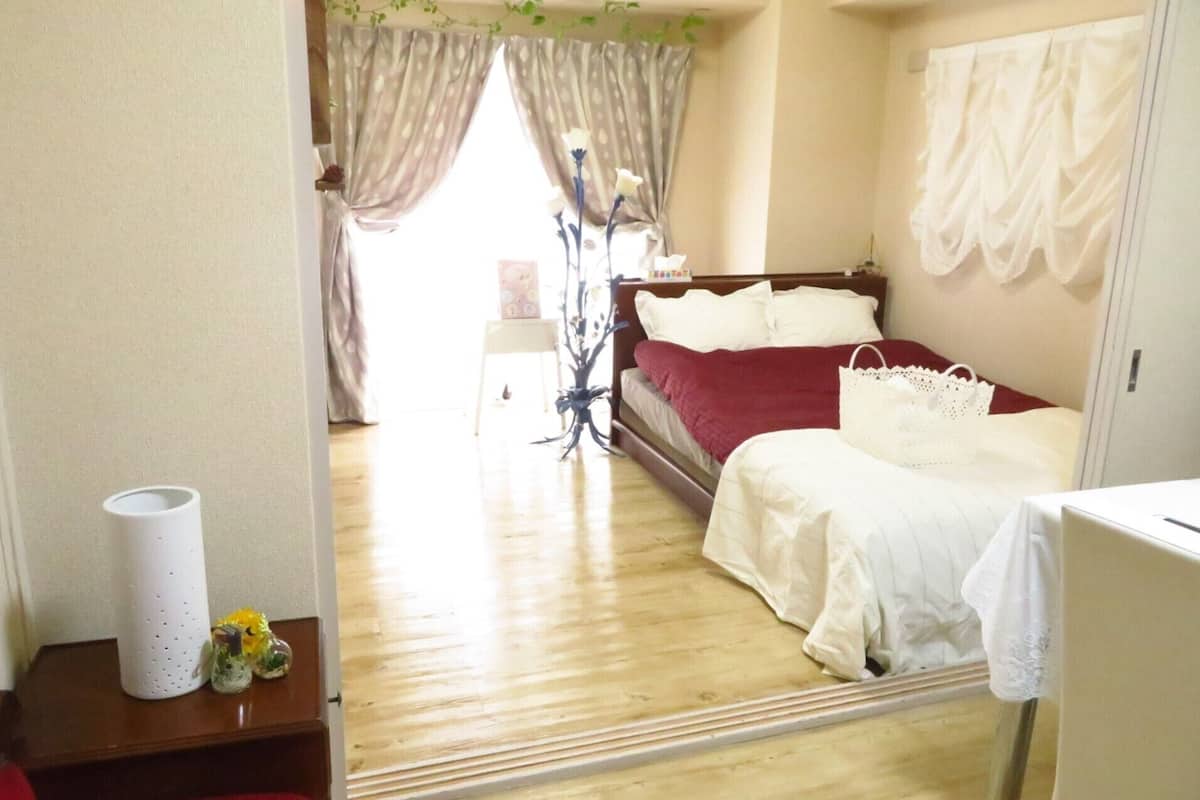 White Sweet Room P502 | WiFi (free)