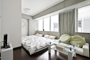 Free WiFi, bed sheets - DOMA Comfortable Room (Osaka)