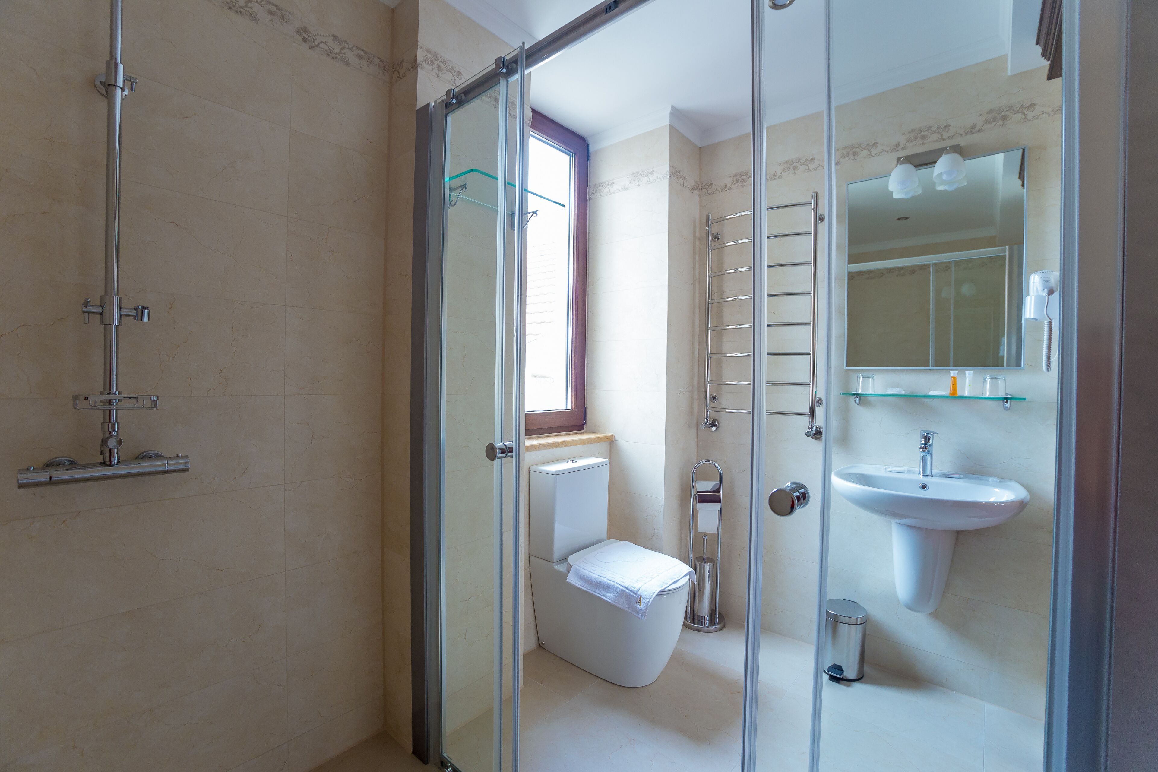 Photo - Ambassador Hotel