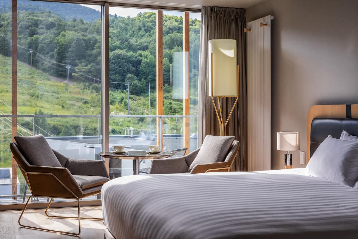 3 bedroom penthouse suite | 3 bedrooms, premium bedding, in-room safe, individually decorated