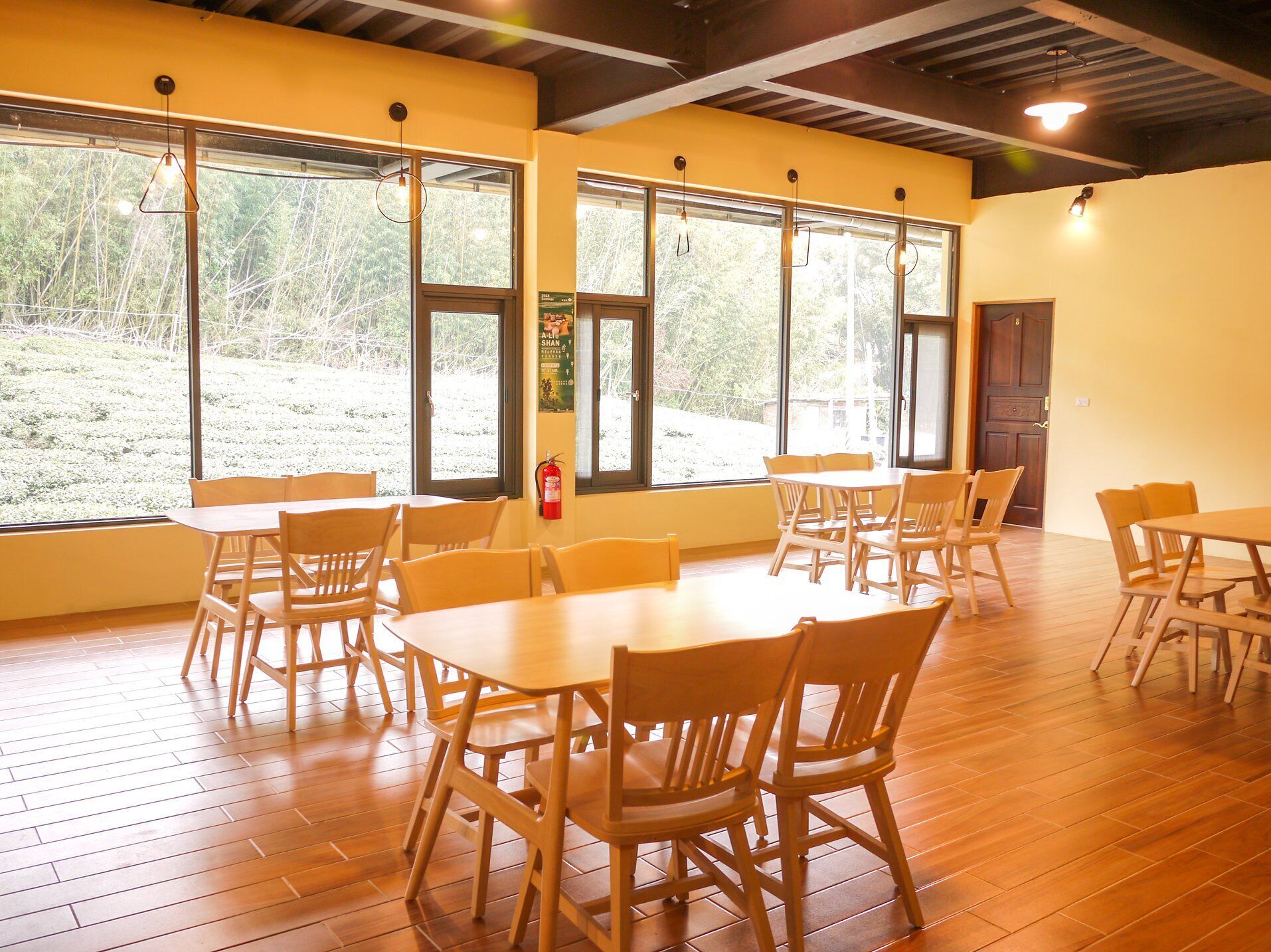 Daily English breakfast (TWD 50 per person)