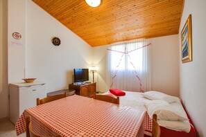 1 bedroom, Internet - Apartment 1682/17434 (Istria - Pula), 1500m from the beach (Pula)