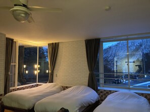 Down duvets, free minibar, in-room safe, individually decorated - Lift Inn Hakuba Goryu (Hakuba)