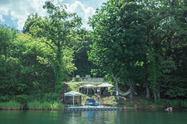 Private beach nearby, free beach shuttle