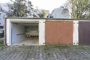 Free self parking