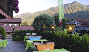 Terrace/patio - Hotel Hubertus Schliersee (Schliersee)