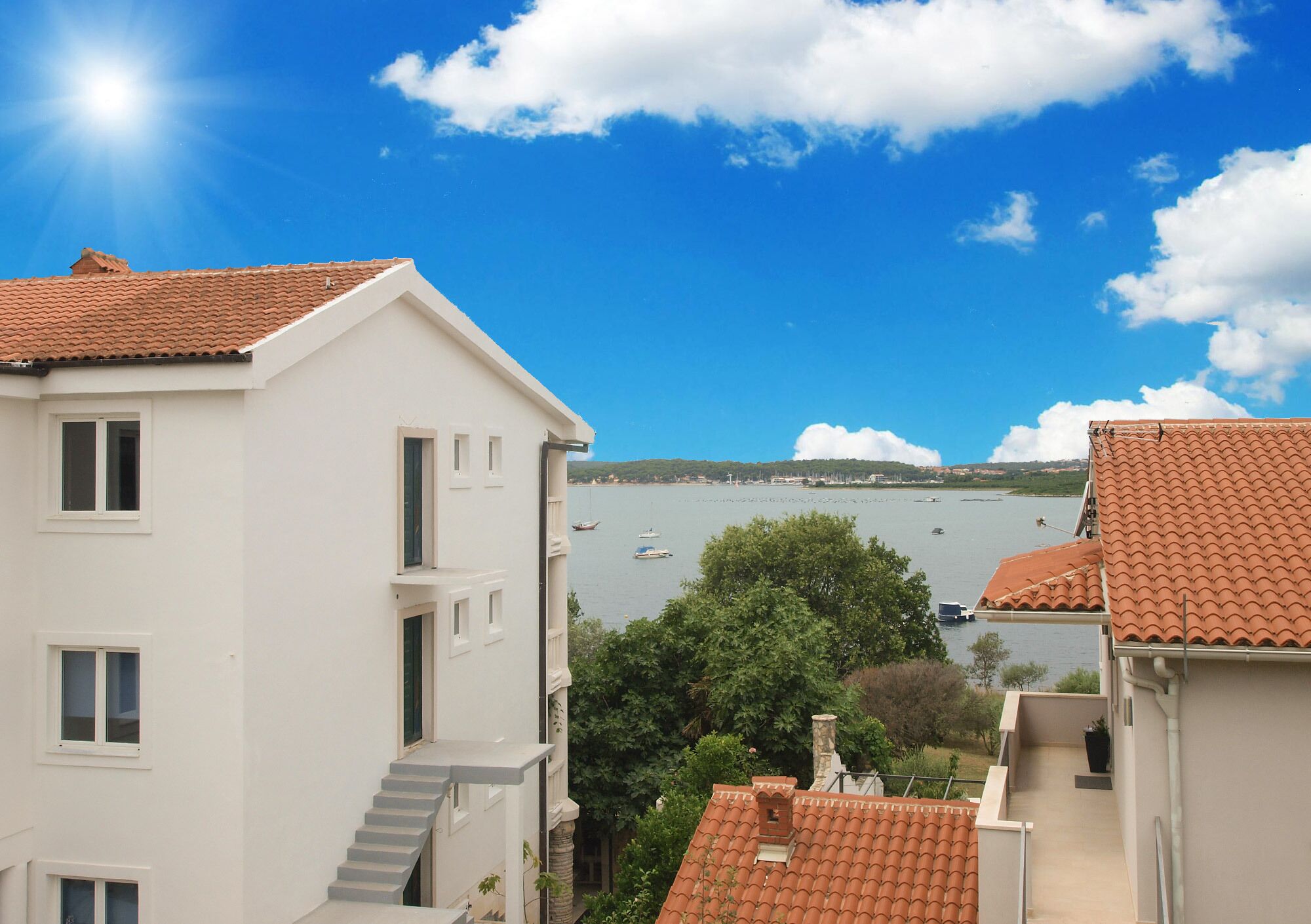 المنشأة من الخارج