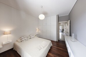 Comfort Apartment, 2 Bedrooms, Balcony, City View