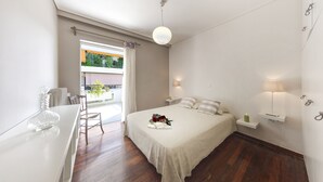 Comfort Apartment, 2 Bedrooms, Balcony, City View - Central Halandri apartment by VillaRentalsgr (Chalandri)