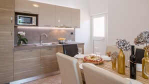 Dining - Apartment 1706/17819 (Istria - Liznjan), 1250m from the beach (Liznjan)