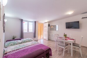 1 bedroom, Internet - Apartment 1706/17820 (Istria - Liznjan), 1250m from the beach (Liznjan)