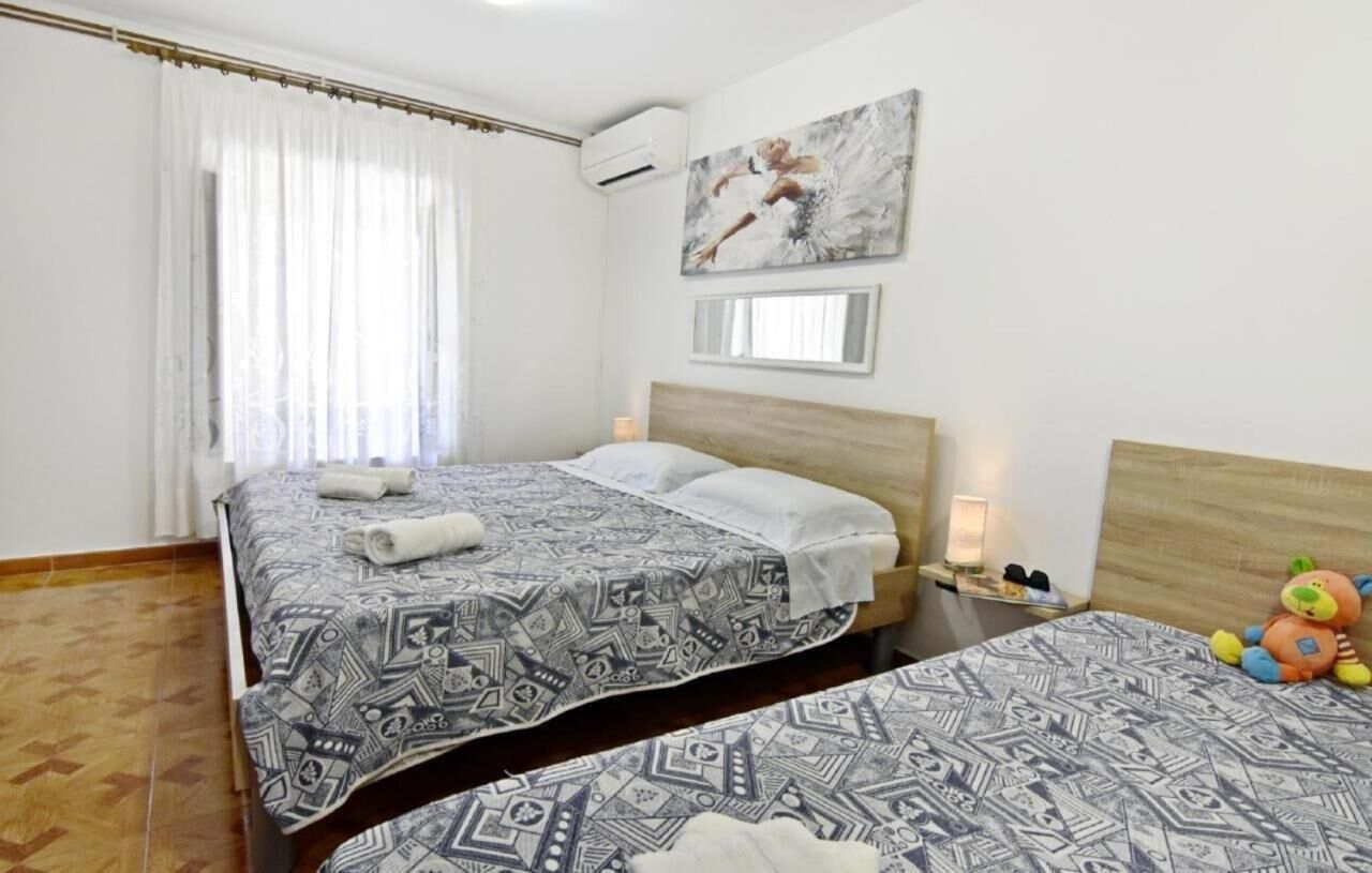 1 室のベッドルーム、インターネット