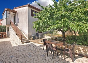 Outdoor dining - Apartment 1728/17918 (Istria - Premantura), 1000m from the beach (Premantura)