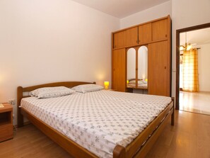 2 bedrooms, Internet