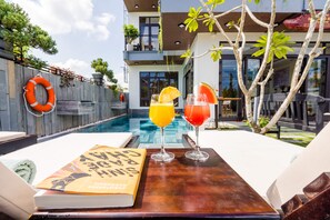 Outdoor dining - Ancient River Villa with outdoor swimming pool (Hoi An)